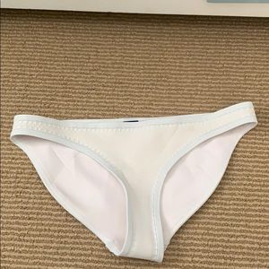 White Triangl bikini bottoms